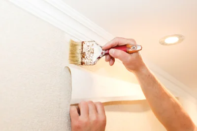 Pose de papier peint à Izaux — revêtements muraux et toiles de verre
